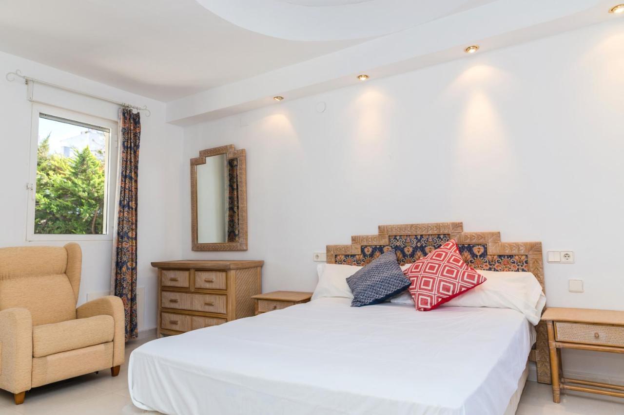 Oasis Club II Triplex Apartment By Rock Rentals Jávea Екстериор снимка